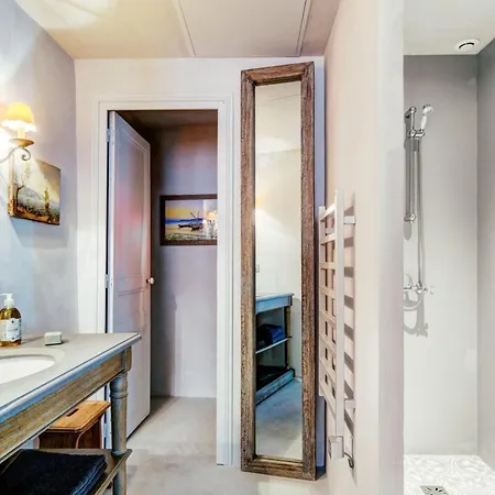 Holiday home Unique Townhouse Center!! Cannes