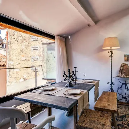Holiday home Unique Townhouse Center!!